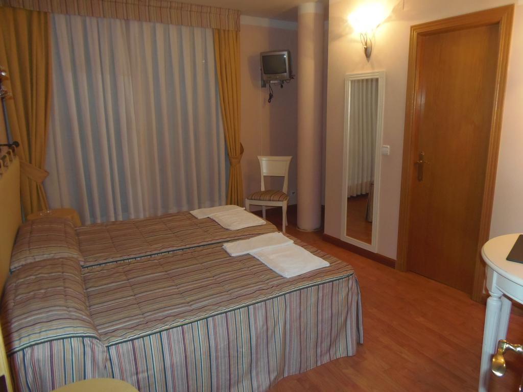 Hostal Stop Cantalejo Bilik gambar